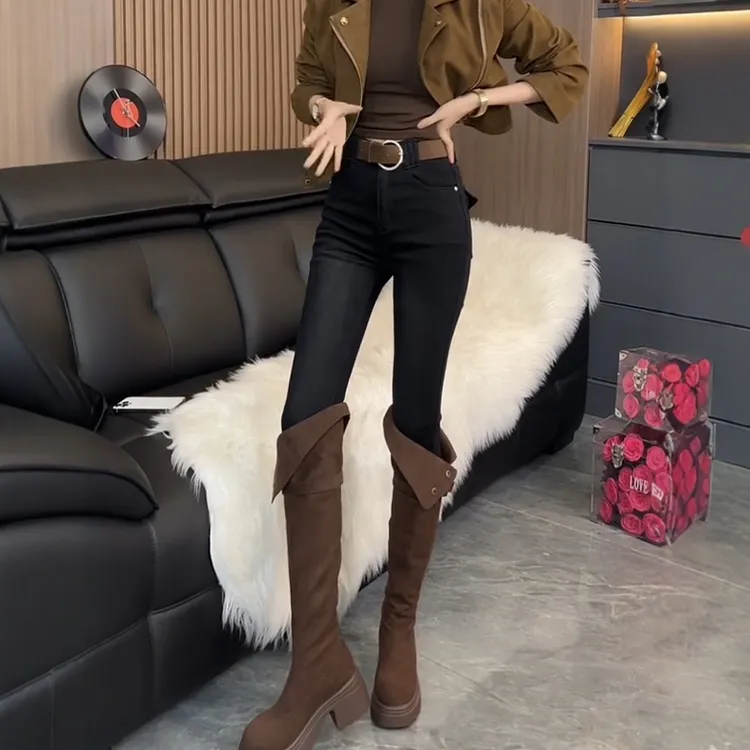 大码女装复古修身弹力小脚牛仔裤女2025秋季新款高腰显瘦铅笔裤子