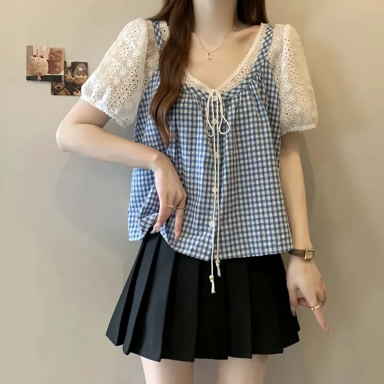 大码女装泡泡袖设计感蕾丝拼接格子衬衫女夏季胖mm宽松减龄娃娃衫