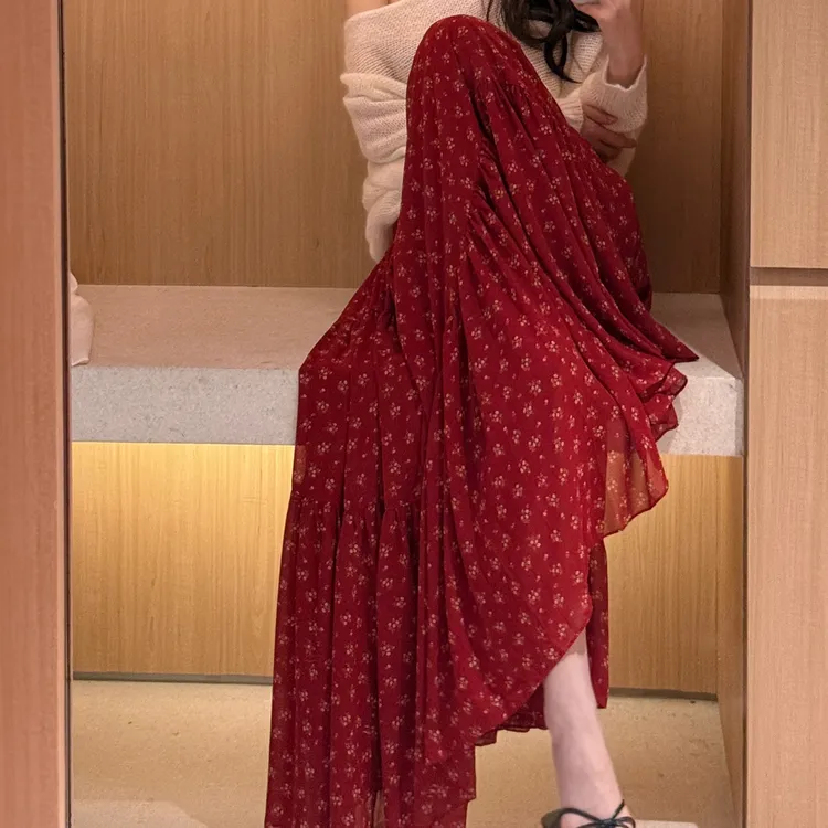 muli沐里红色复古碎花蛋糕半身长裙