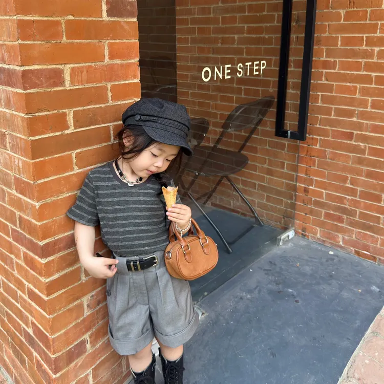 壹妈韩版女童夏套装2025新款洋气夏季灰色条纹圆领短袖灰色短裤