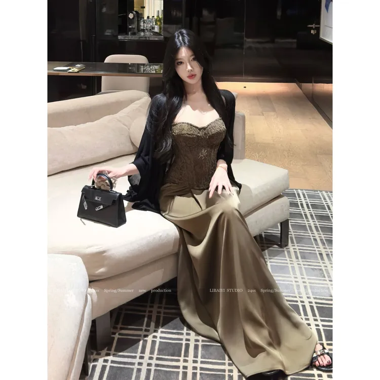 LIBAIYI 重工鱼骨•浮雕蕾丝/性感抹胸背心吊带半身裙两件套1770