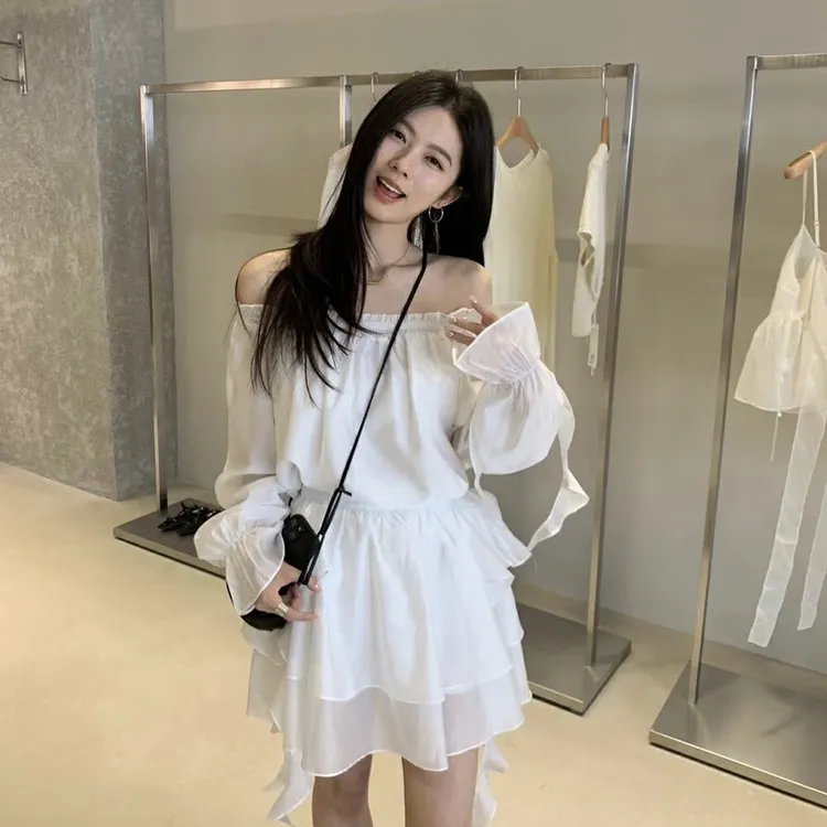 Cute Club 甜美简约花边拼接一字领长袖小衫夏季宽松休闲百搭套装