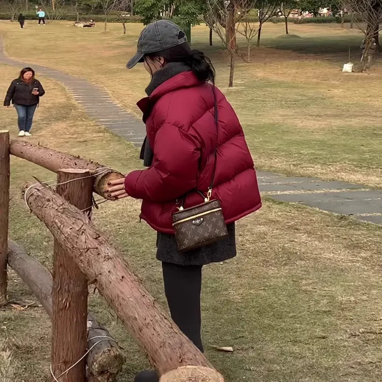 安哥拉红短款羽绒服女2025冬新韩版加厚90白鸭绒小个子面包服外套