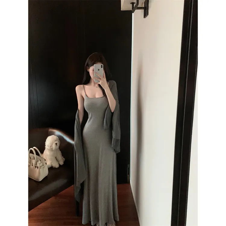 韩系松弛感垂感吊带连衣裙女夏季小众洋气休闲防晒披肩两件套装