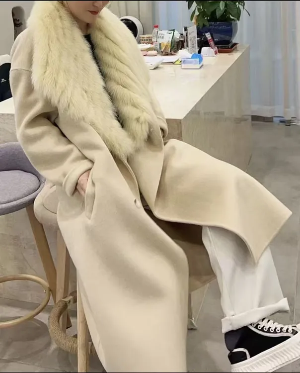 大翻领狐狸毛领2025秋冬新款名媛气质时尚长款拼接设计感羊毛外套