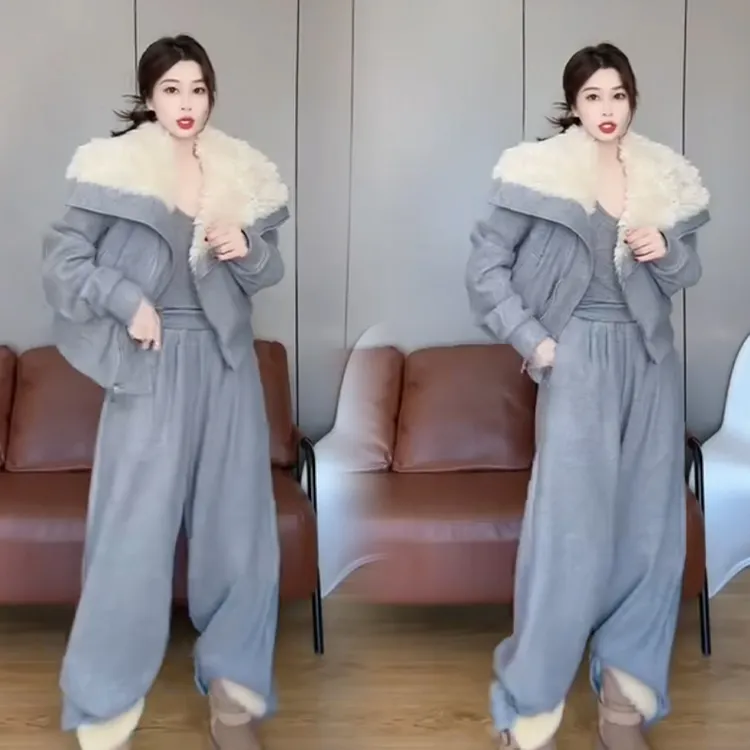 2025秋冬新款时尚显瘦气质网红高档套装女高级百搭宽松大码两件套