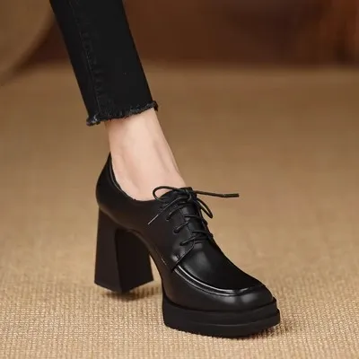 厚底英伦风粗跟防水深口复古高跟鞋皮鞋黑色春秋方头女鞋雪汾冬