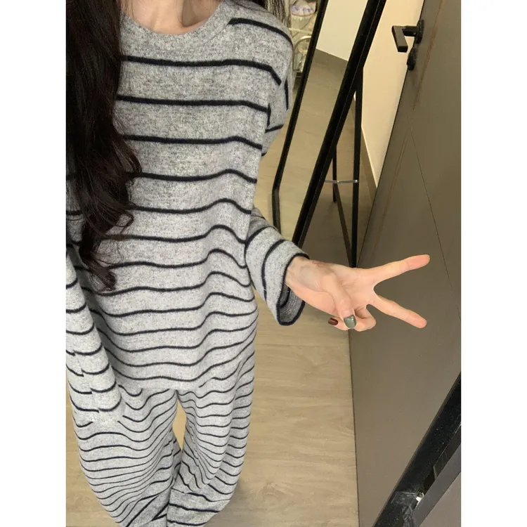韩版休闲简约条纹睡衣女款秋冬季新款保暖大码长袖长裤家居服套装