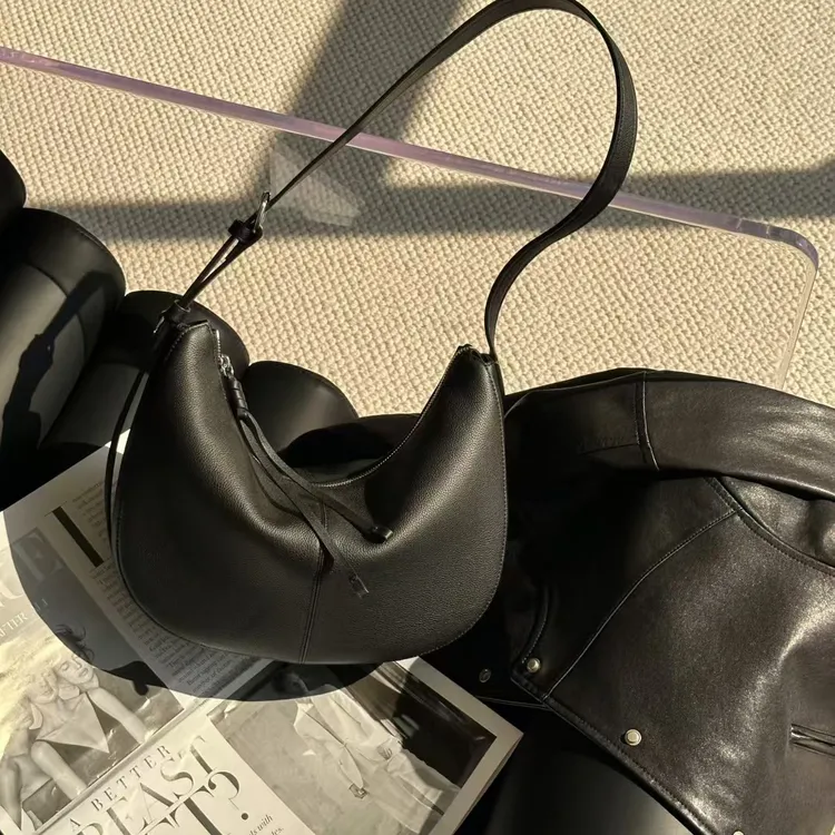 【铂金时袋】2020欧家头层牛皮月牙包时尚休闲女包