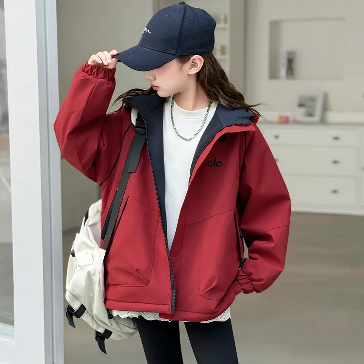 女童外套秋冬款2025新款洋气儿童装秋季加棉加厚女孩两面穿冲锋衣