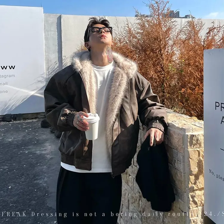冬季300斤超大码霜冻纹路座山雕大毛领PU皮外套男士宽松连帽棉服2