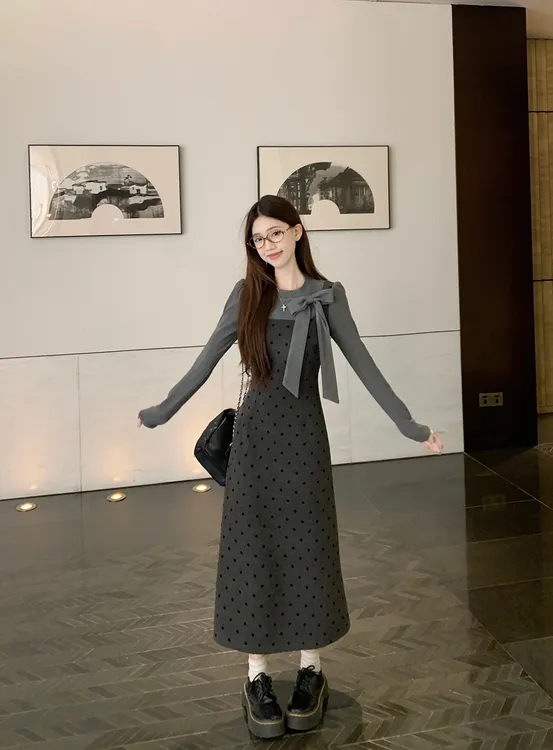 韩系假两件拼接蝴蝶结波点连衣裙2025冬季新款收腰显瘦A字长裙女