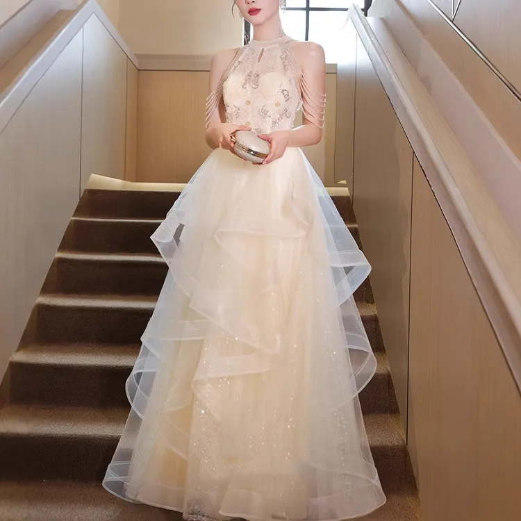 主持人绝美晚礼服裙女新娘晨袍订婚轻奢高端高级感礼服艺考成人礼