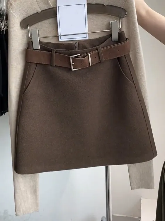 韩版简约毛呢半身裙2025秋冬百搭高腰显瘦A字裙防走光包臀短裙子