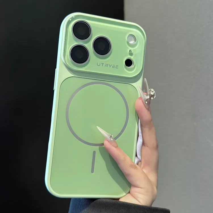 AG磨砂大视窗适用于苹果17promax手机壳磁吸充电iPhone16Pro时尚