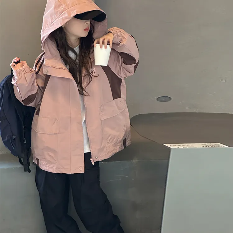 女童外套冲锋衣2025新款儿童洋气连帽夹克中大童韩版上衣初中生