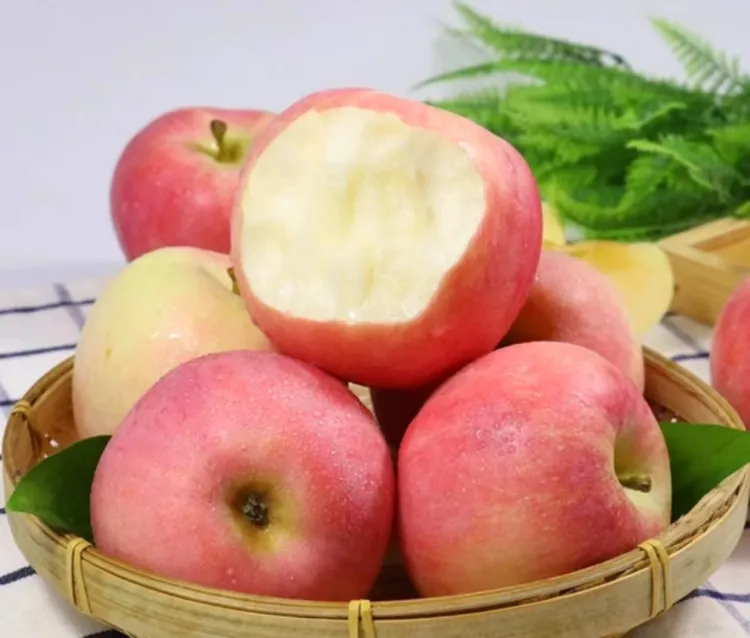山西产地直发头茬高原红富士丑苹果现采现发新鲜应季