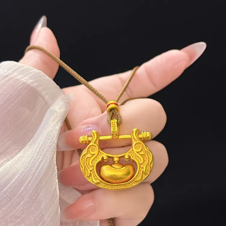 合金吊坠 线下同款祥云雕刻实心吉祥元宝锁包吊坠 元宝可以转动