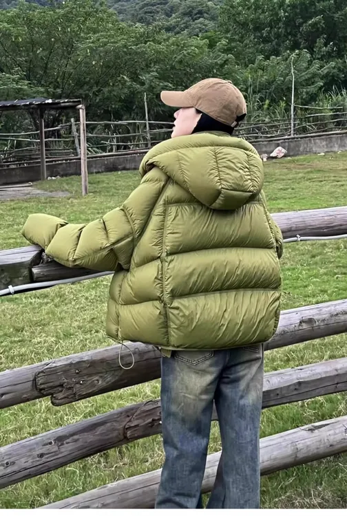 泡芙龟背绿色短款羽绒服女2024冬季新款90白鸭绒连帽面包服外套