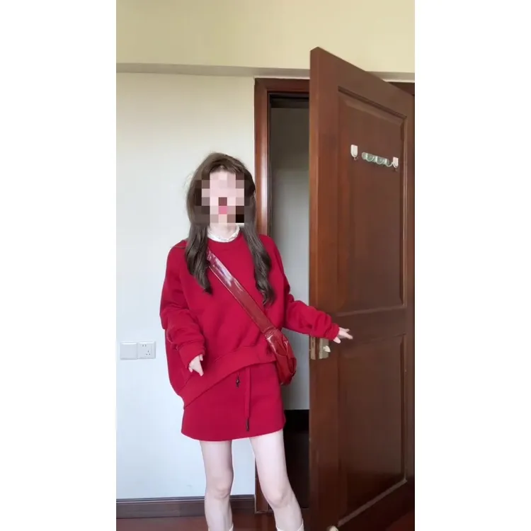红色休闲运动卫衣外套半身裙套装女2025早秋穿搭一整套松弛两件套