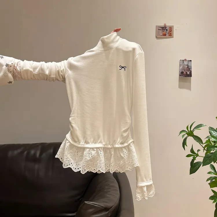 小婉薇 高领蕾丝下摆蝴蝶结刺绣抽褶磨毛加绒长袖T恤打底上衣女
