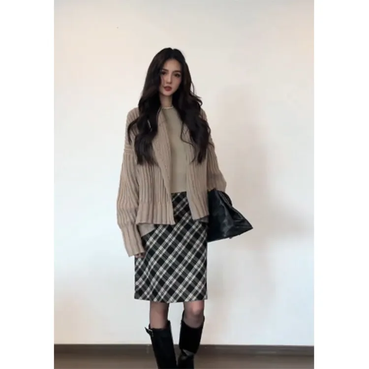 秋季时尚小众修身显瘦百搭内搭时尚复古风外套上衣气质高腰半身裙