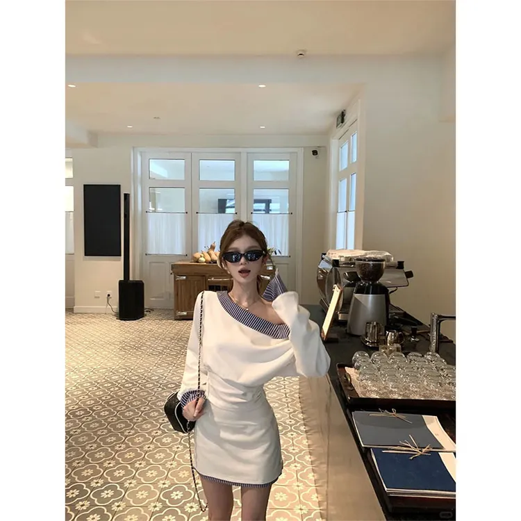 秋季新款韩系休闲卫衣套装女2025新款条纹拼接长袖上衣短裙两件套