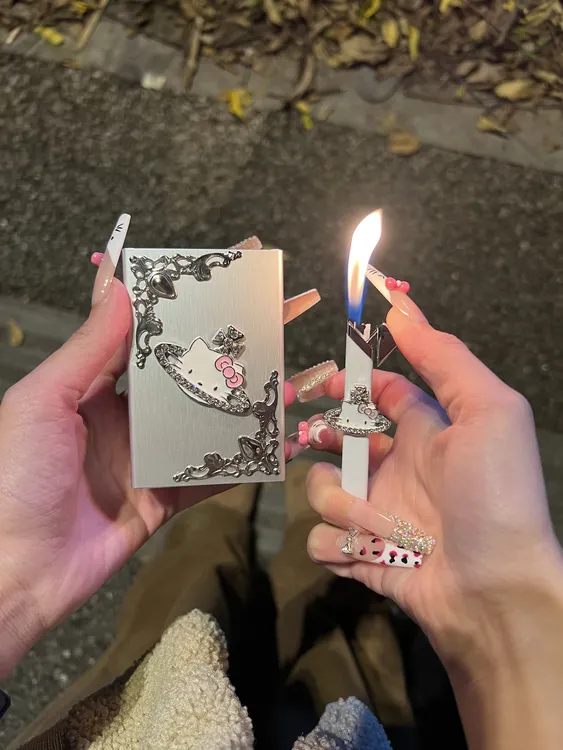 (KS手作）手作高颜值kitty土星金属充气打火机男女送礼小众创意