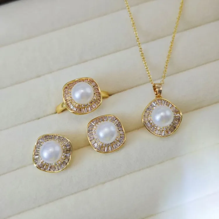 铜合金仿水晶耳饰 小众轻奢璀璨菱格珍珠饰品耳钉 项链 戒指