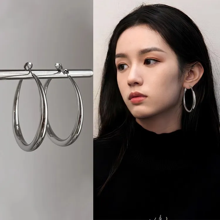铜合金耳饰 2025新款爆款高级感银色质感耳环冷淡风女小众设计耳商品图
