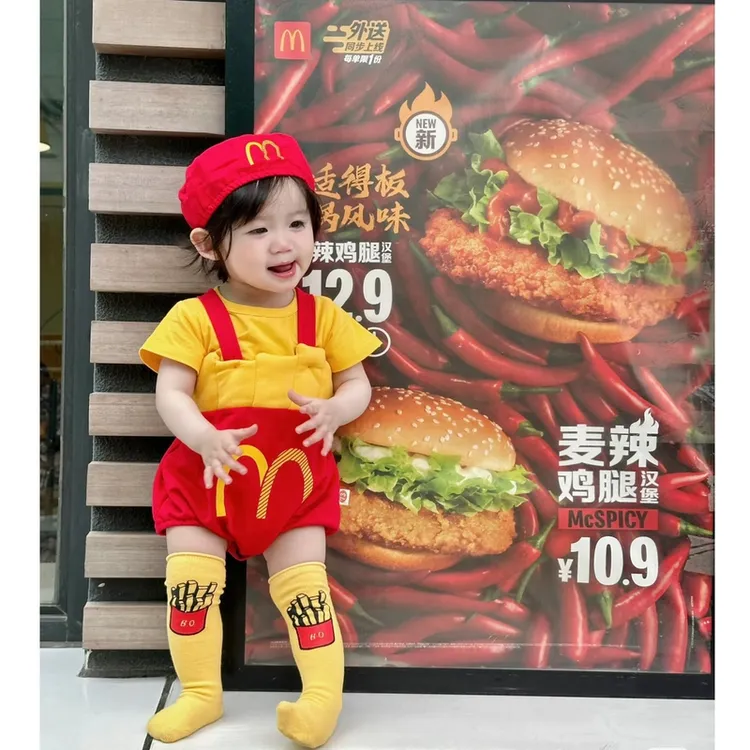 现货（四件套）潮款造型三角包屁衣棉质薯条男女周岁拍照哈衣