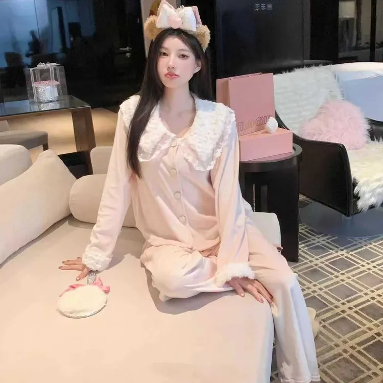 时尚海岛绒睡衣女款爆款2025年新款秋冬季双面绒娃娃领套装家居服