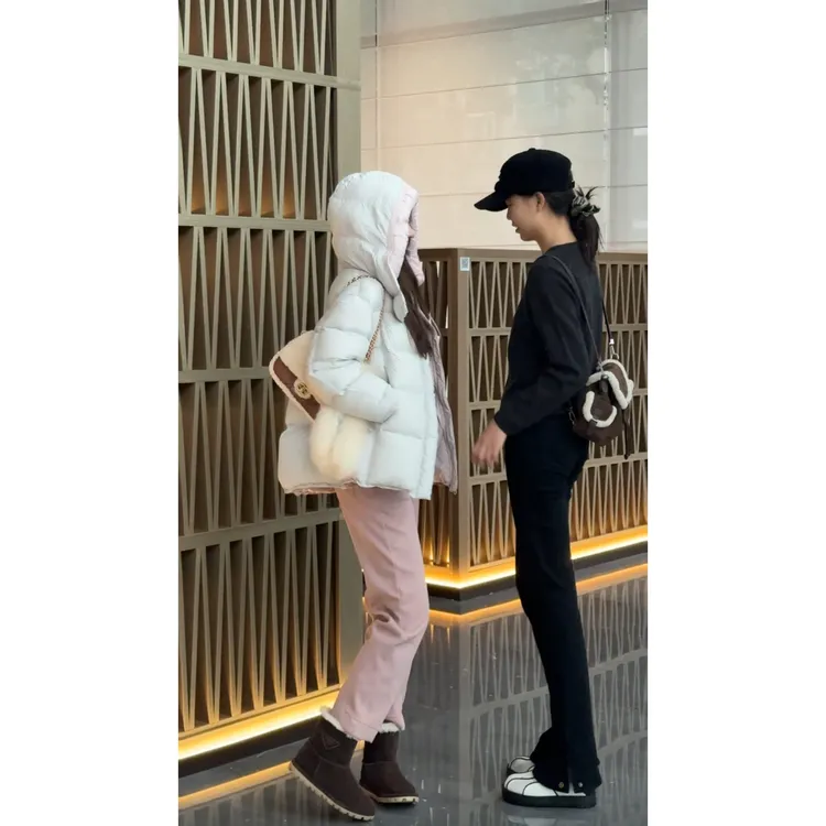 BOXUE“滑雪系列”2025冬撞色连帽保暖90白鸭绒羽绒服#251122YR6835