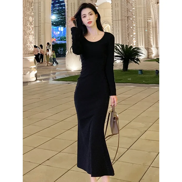 时尚黑色方领步步生莲鱼尾长袖连衣裙女秋气质收腰显瘦包臀长裙冬