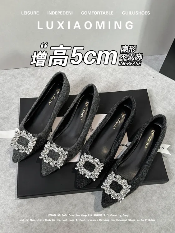 啄木鸟复古水钻方扣呢绒平底晚晚鞋女秋新款气质尖头内增高单鞋