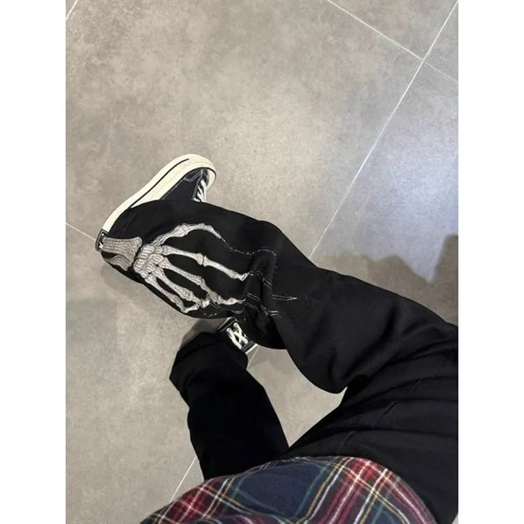 炸街潮牌vibe裤子设计感高级骷髅手爪刺绣牛仔裤男春秋微喇直筒裤