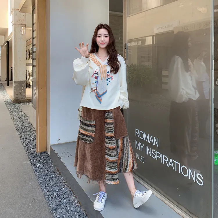 巨好看花朵刺绣卫衣套装裙女2025年春秋新款氛围感休闲减龄两件套
