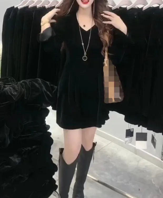 新款时尚气质显瘦气质收腰遮肚小黑裙b