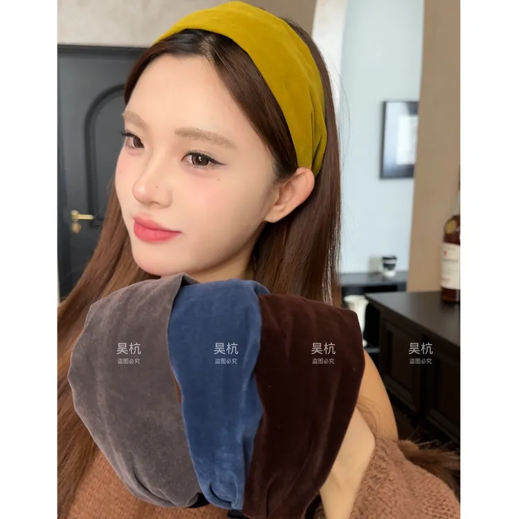 黑茶暖黄～是新款秋冬升级软面丝绒宽边氛围感发箍发带高级感发饰