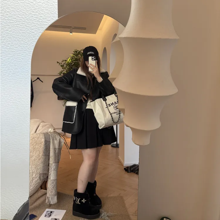 【瘦瘦】墨尔本午夜-大码翻领复古皮毛一体机车风两面穿外套S02159