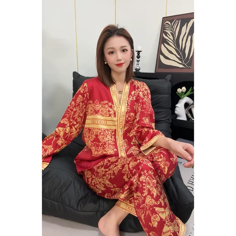 达芬奇密码（本命年）款长袖套装秋冬薄款宽松提花女士套装