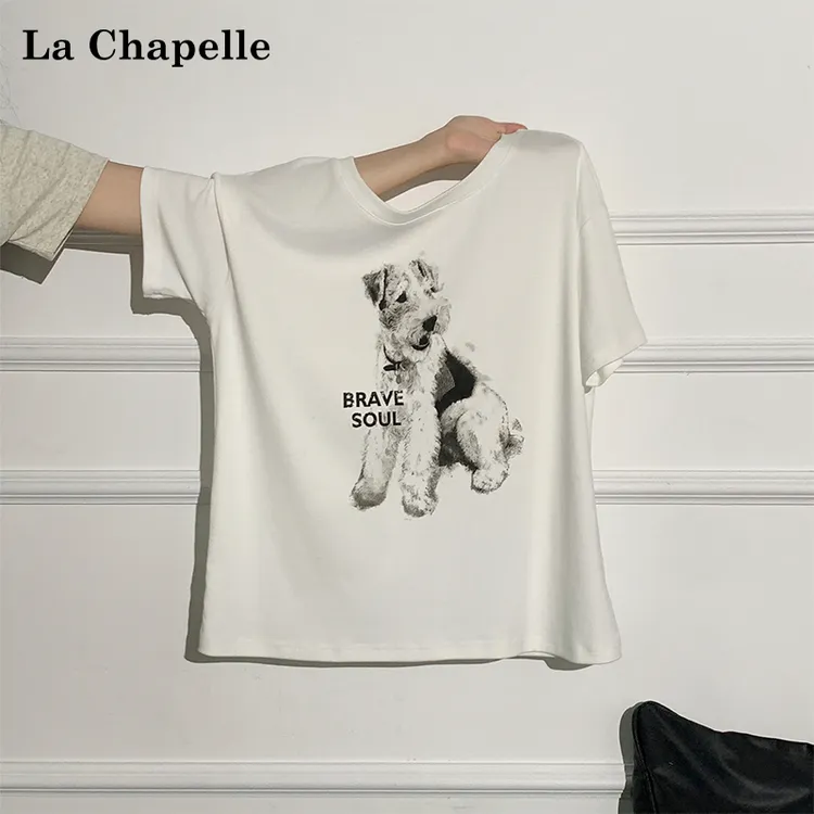 拉夏贝尔斜肩小狗印花短袖t恤女夏季新款宽松显瘦露肩慵懒风上衣