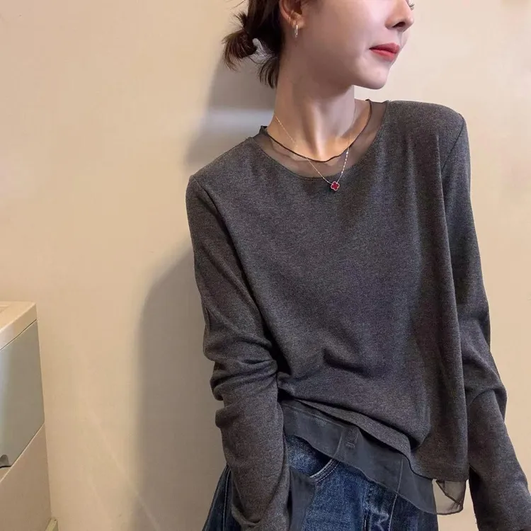 春秋冬新款木耳边领长袖衣服打底衫上衣女设计感拼接磨毛内搭衫