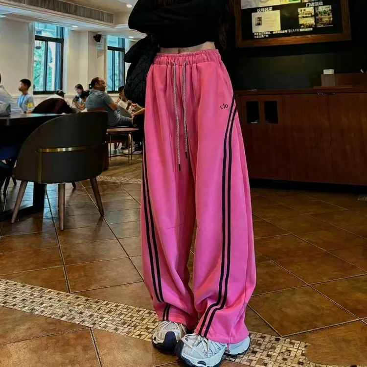 2025秋新款字母刺绣女时尚宽松休闲运动裤高腰显瘦窄版阔腿弯刀裤