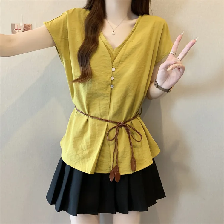 时尚洋气V领短袖衬衫女夏季新款大码微胖收腰遮肚别致小衫上衣潮