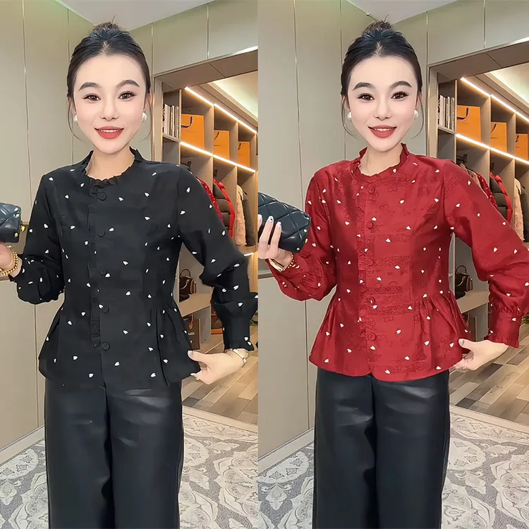 2026早春网红新款时尚小衫女洋气减龄重工爱心印花木耳边显瘦衬衫