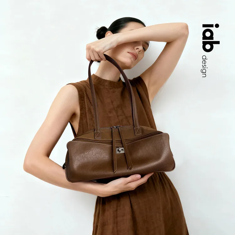 iab小众设计师《嘿》山系列软山保龄球包男女同款布配皮超轻单肩包