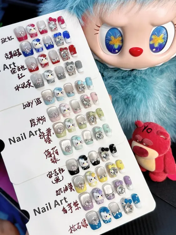 YoYo〖女明星kitty全色系〗夏日多巴胺手工穿戴式甲片可爱时尚ins风