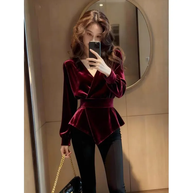 酒红色v领丝绒衬衫秋冬法式高级感轻奢减龄洋气干练气质收腰上衣