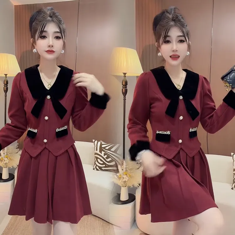 2025秋冬新款时尚显瘦气质网红高档套装女高级百搭宽松大码两件套